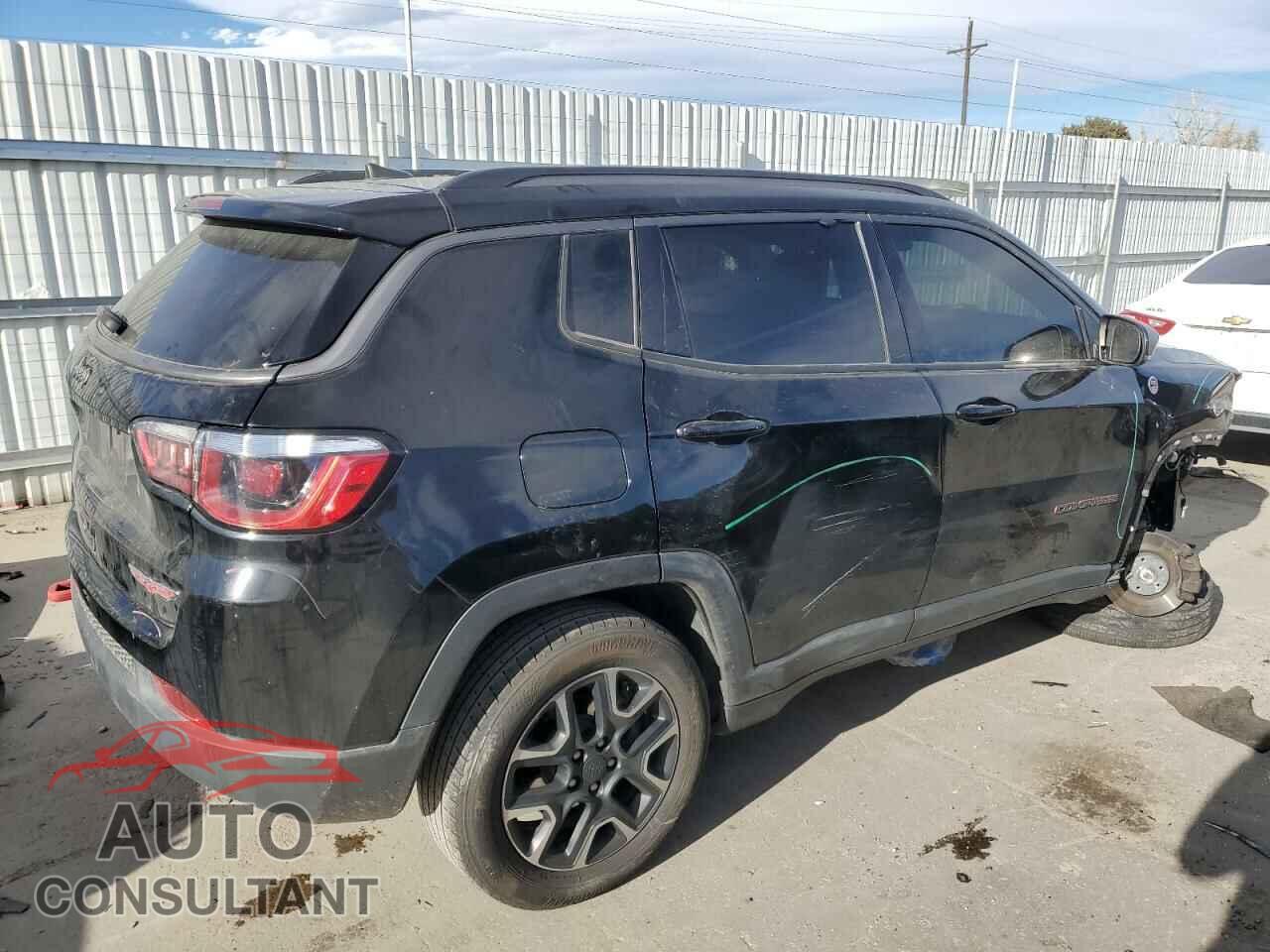 JEEP COMPASS 2019 - 3C4NJDDB8KT661903