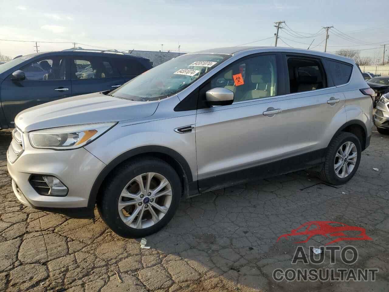 FORD ESCAPE 2017 - 1FMCU0GD1HUC23335