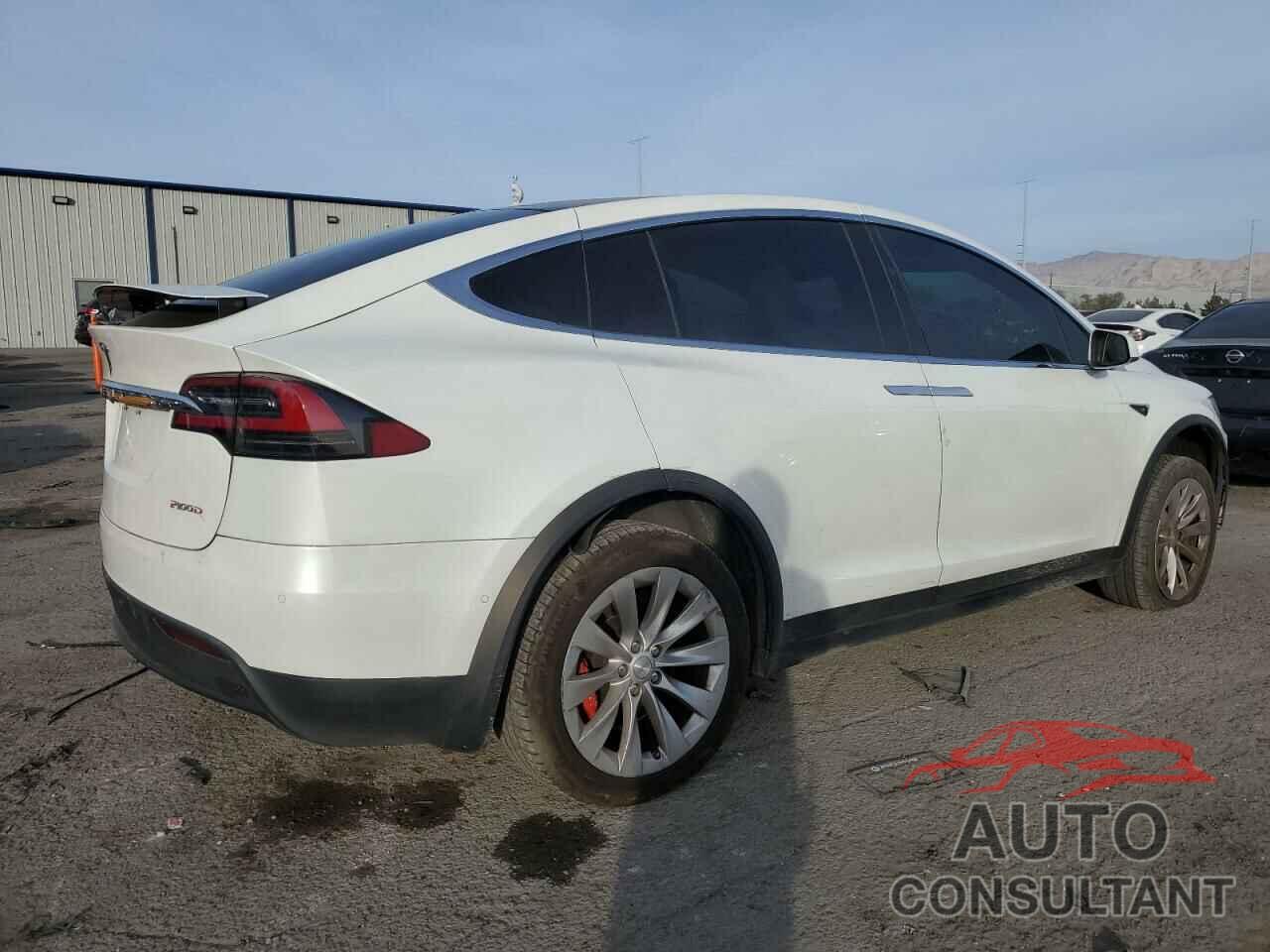 TESLA MODEL X 2018 - 5YJXCDE4XJF090110
