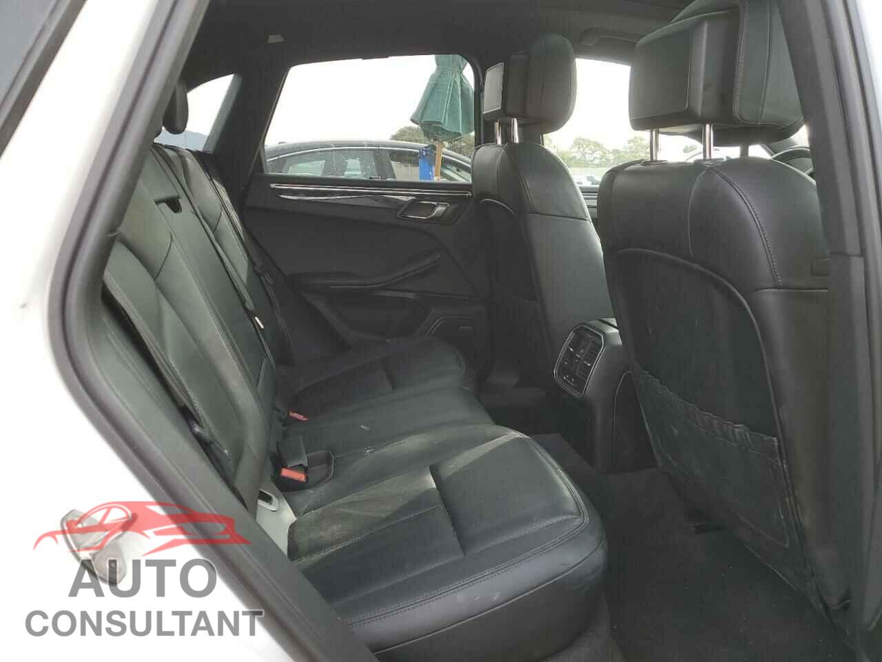 PORSCHE MACAN 2016 - WP1AB2A54GLB42556