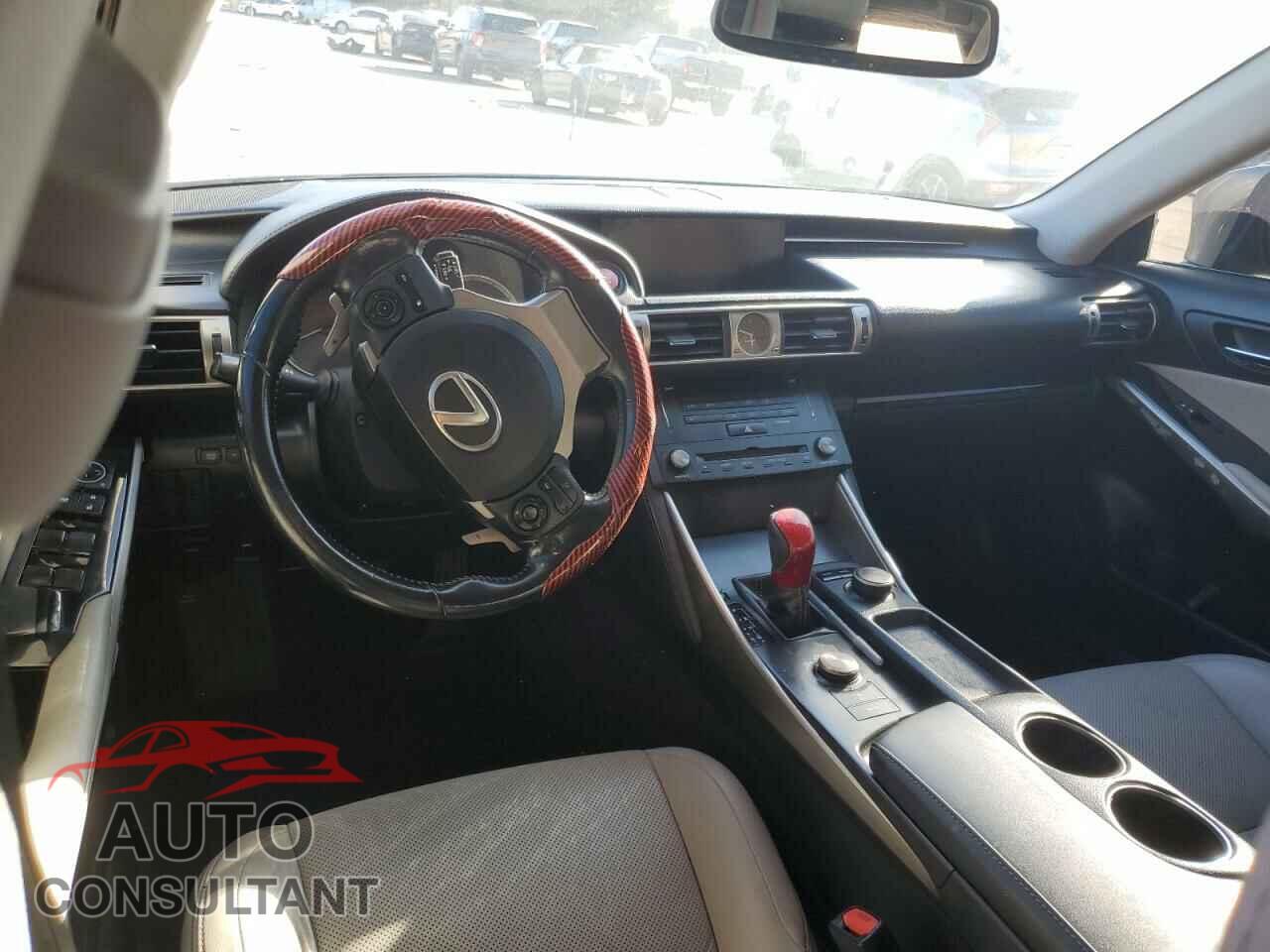 LEXUS IS 2015 - JTHBF1D22F5069100