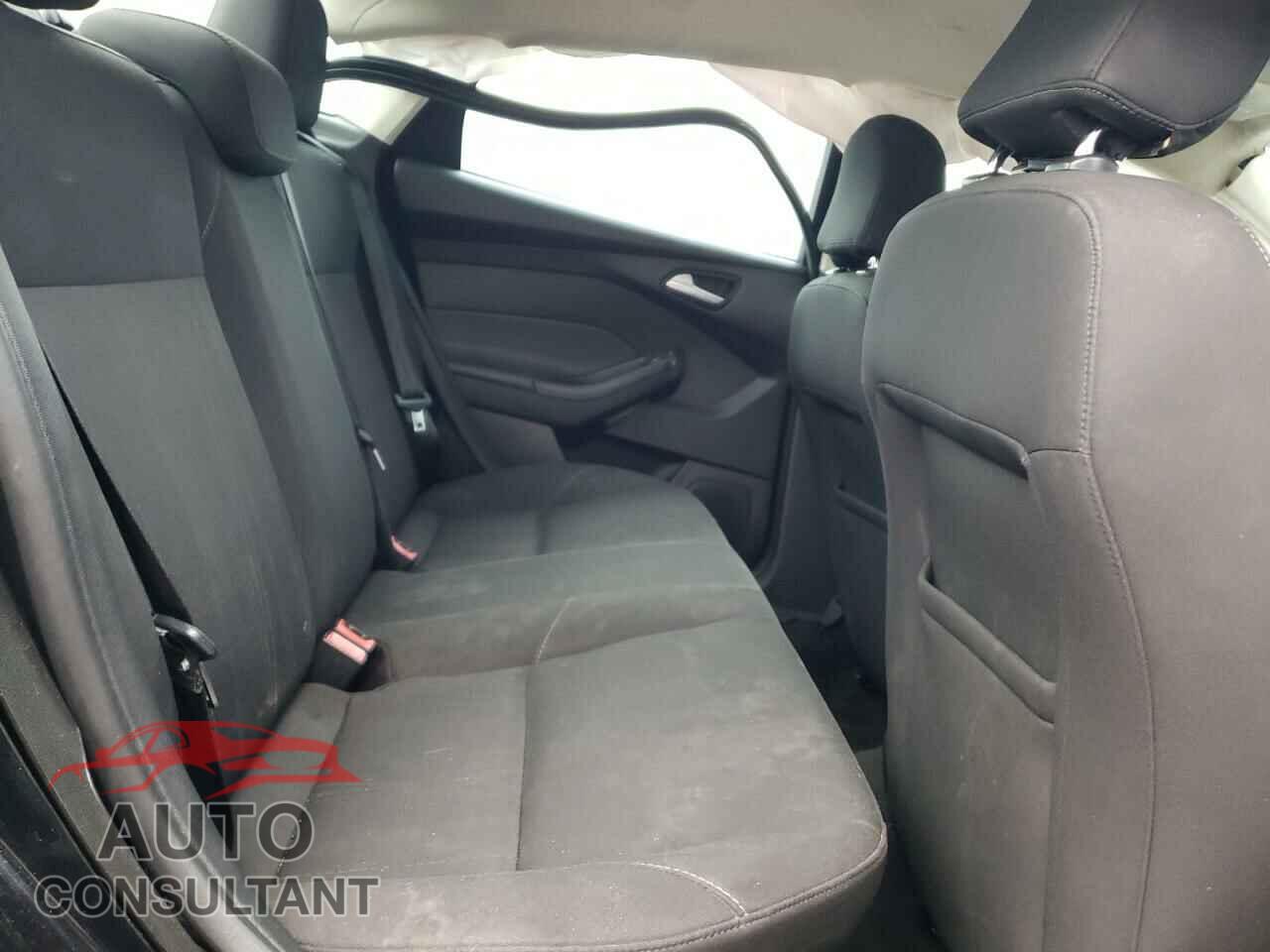 FORD FOCUS 2016 - 1FADP3F22GL252533