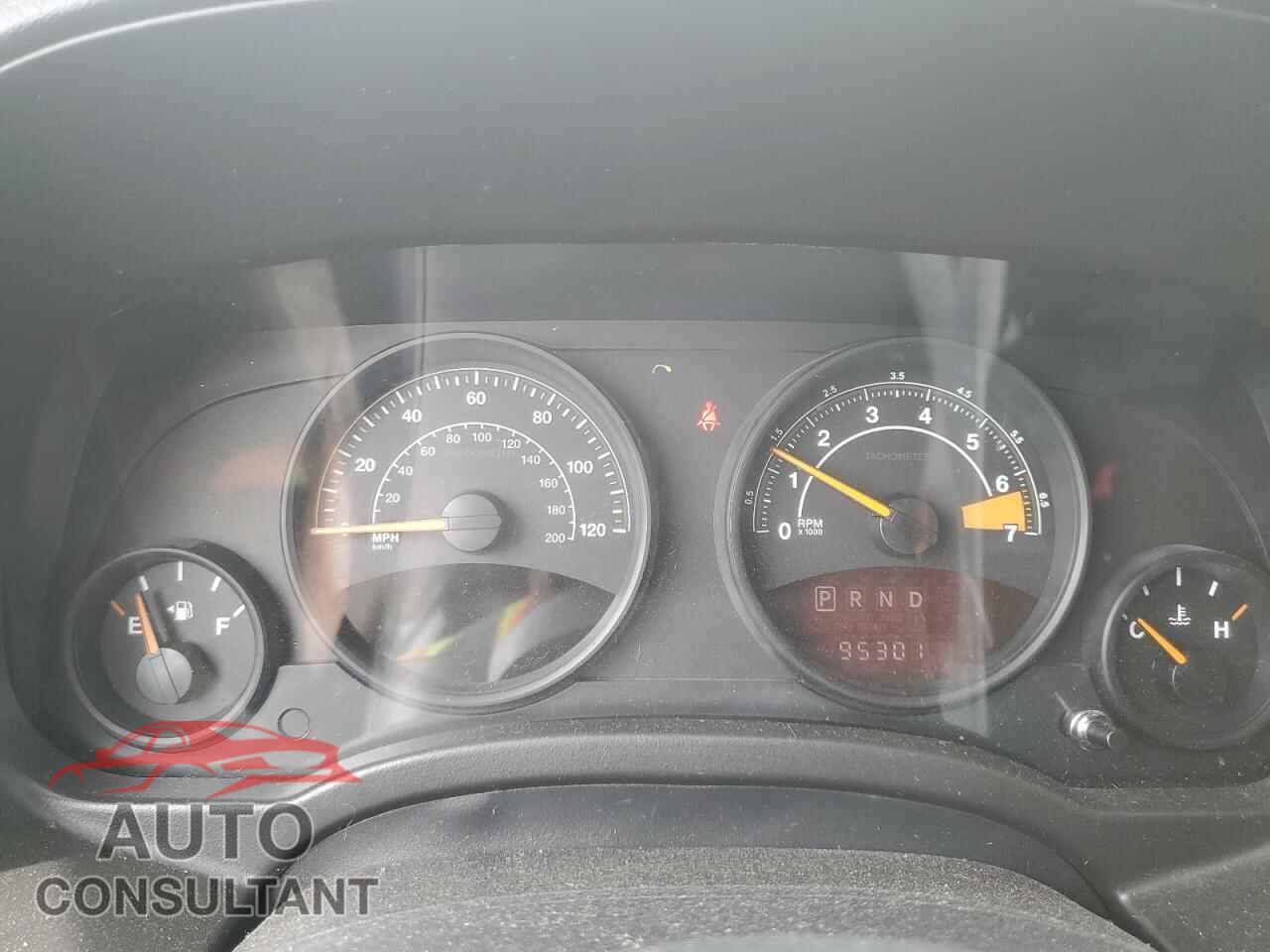 JEEP COMPASS 2015 - 1C4NJCBB8FD110895