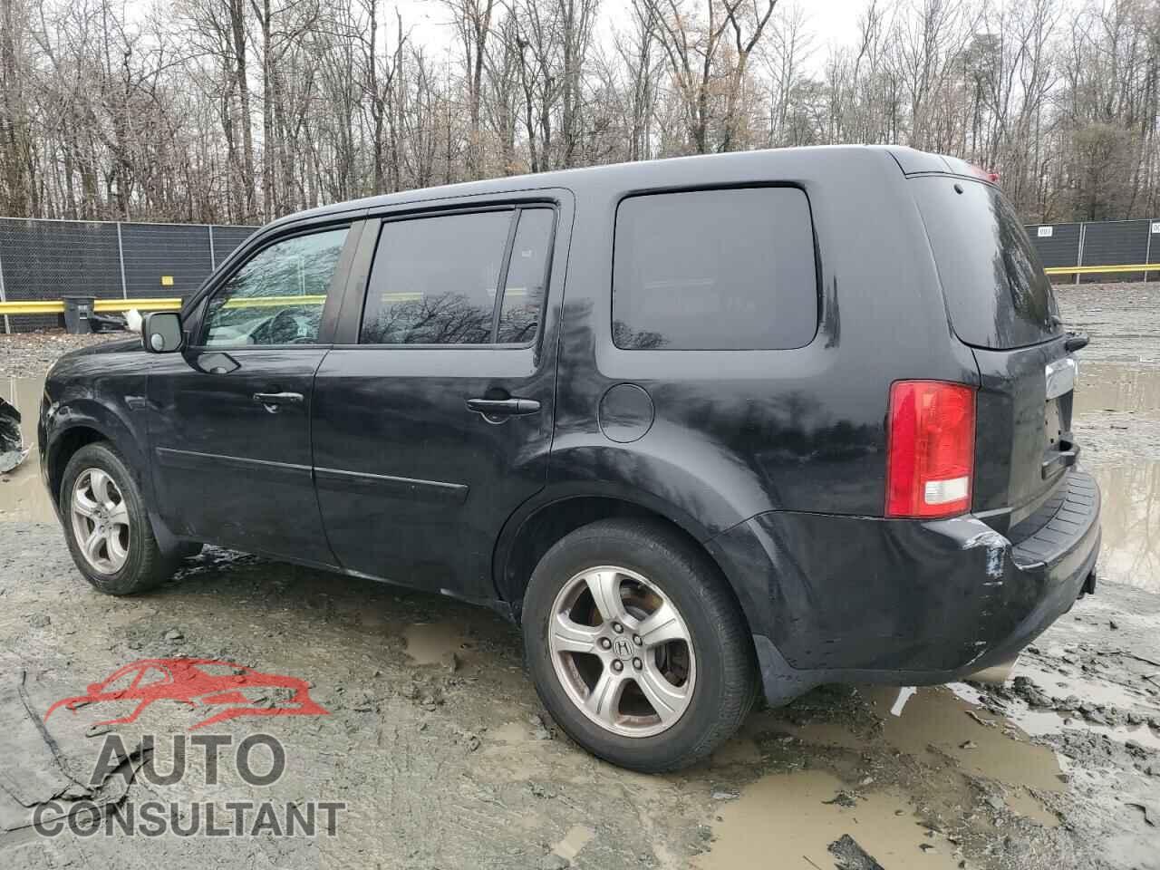 HONDA PILOT 2015 - 5FNYF4H52FB027008