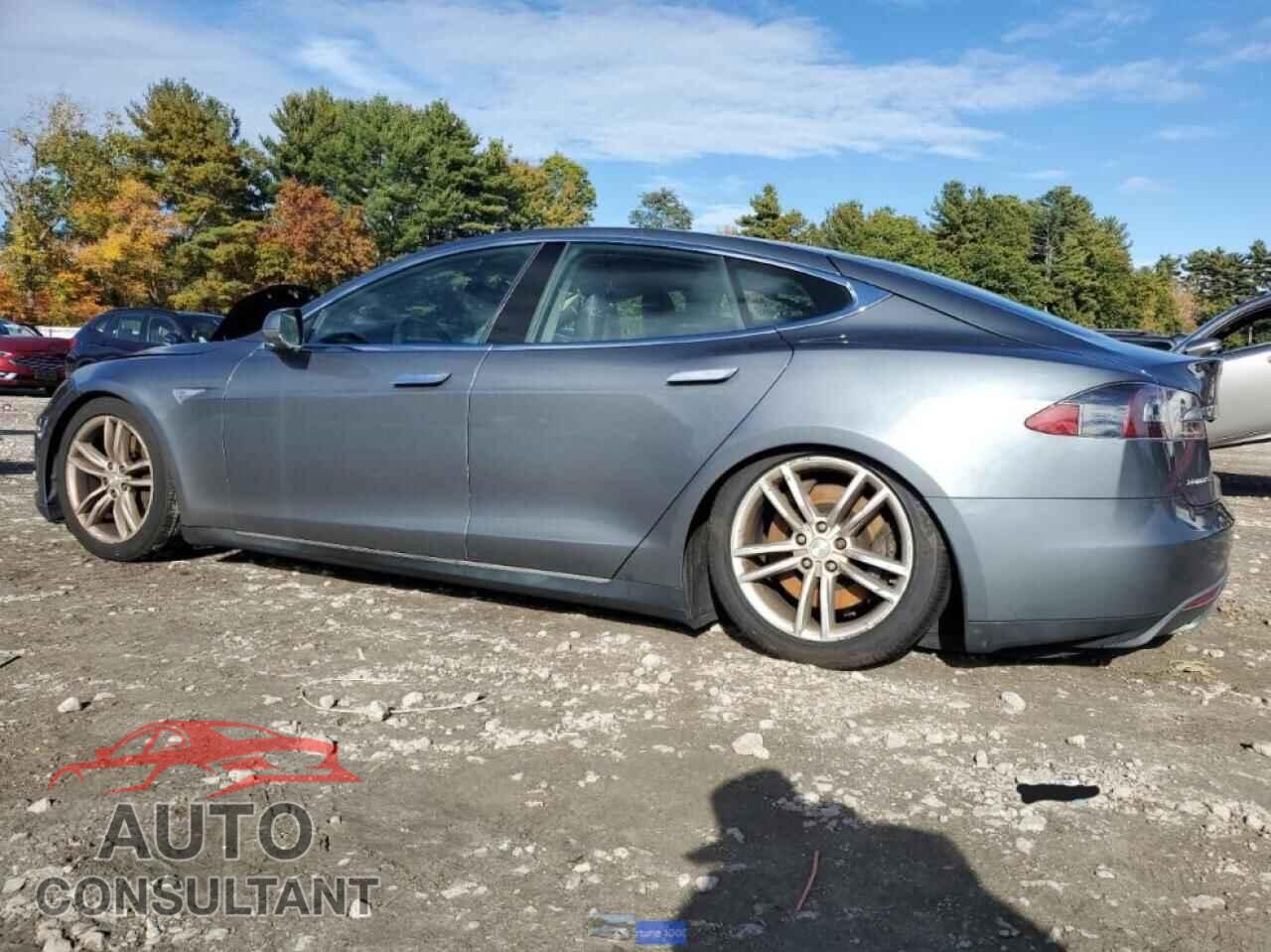 TESLA MODEL S 2012 - 5YJSA1DN5CFP03245