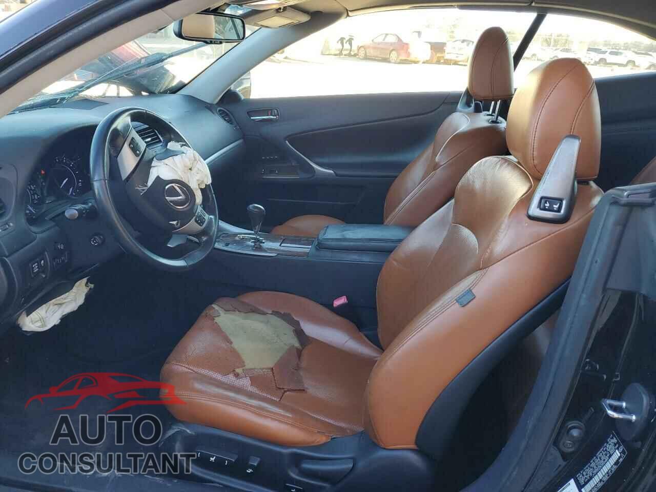 LEXUS IS 2012 - JTHFF2C23C2523859