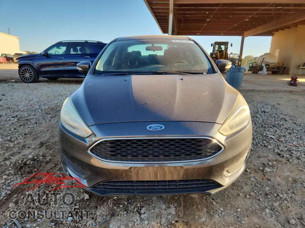 FORD FOCUS 2015 - 1FADP3F26FL214799