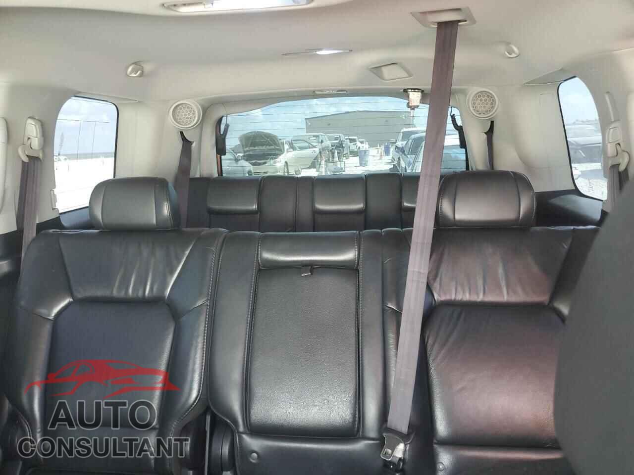 HONDA PILOT 2011 - 5FNYF3H9XBB036546