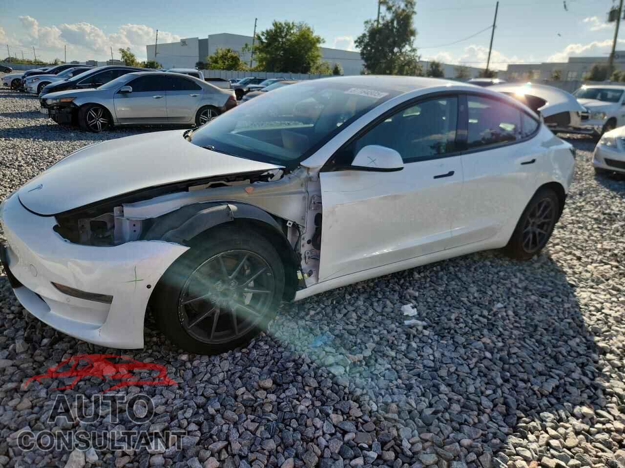 TESLA MODEL 3 2021 - 5YJ3E1EA5MF047103