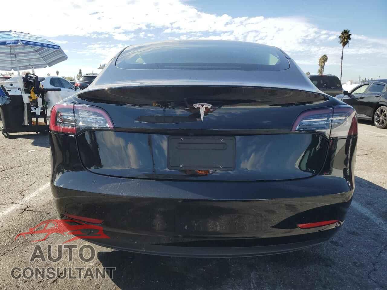 TESLA MODEL 3 2022 - 5YJ3E1EA4NF373377