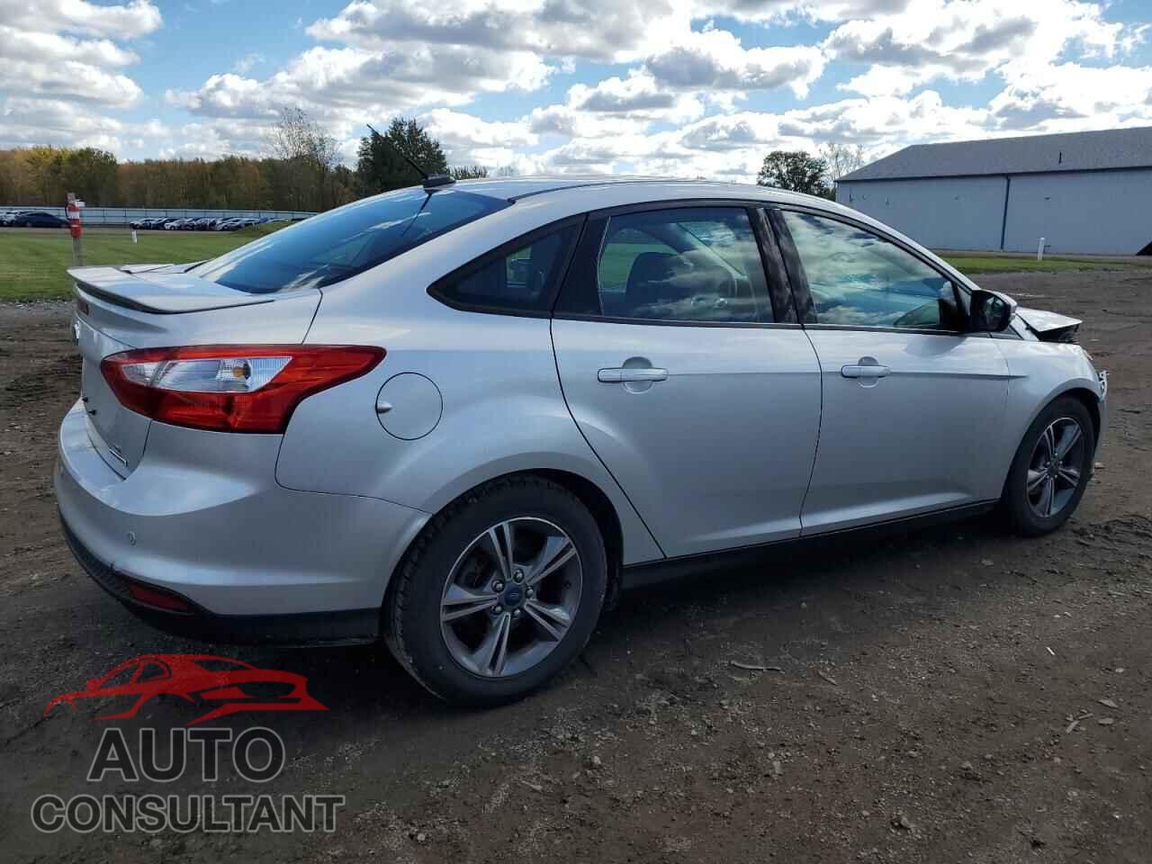 FORD FOCUS 2014 - 1FADP3F26EL275732