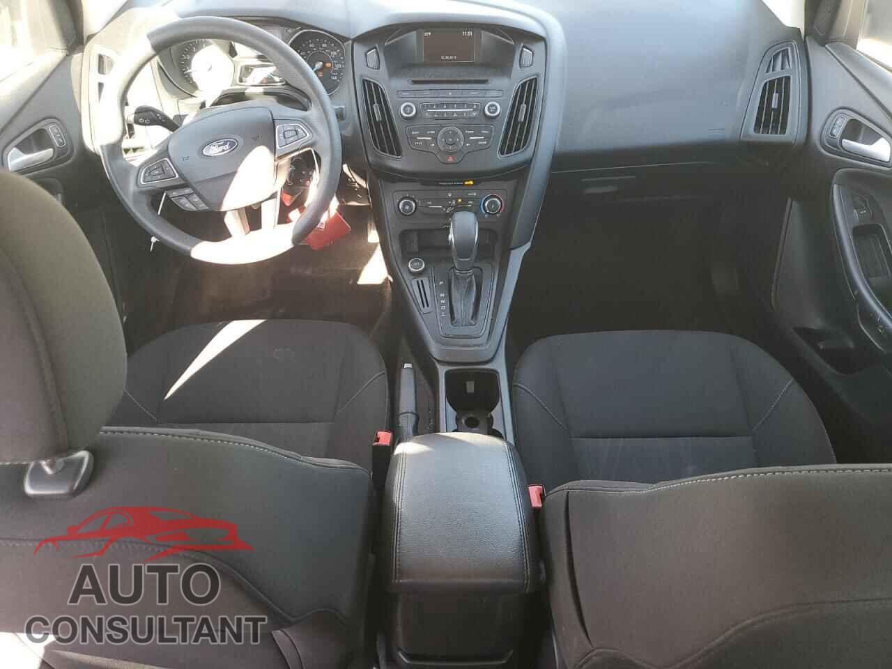 FORD FOCUS 2017 - 1FADP3F28HL224334
