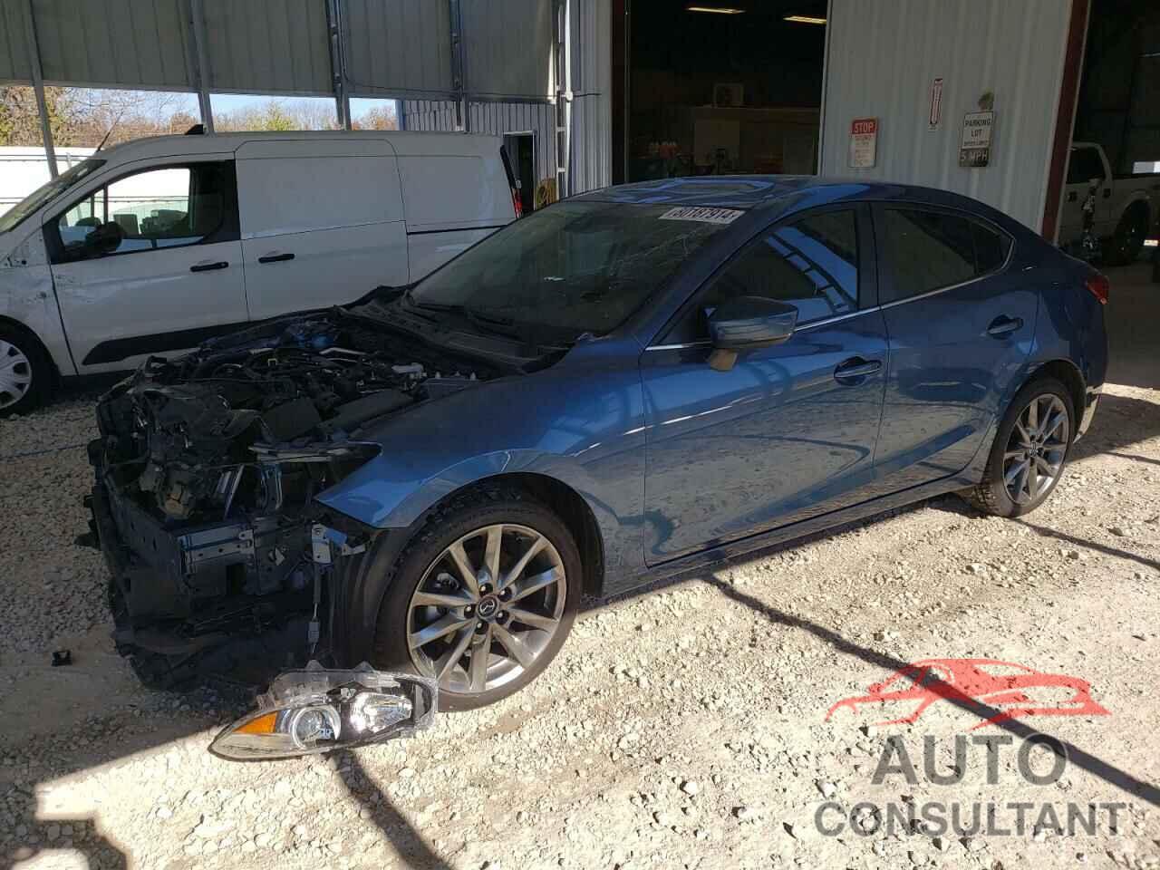 MAZDA 3 2018 - 3MZBN1V34JM194630