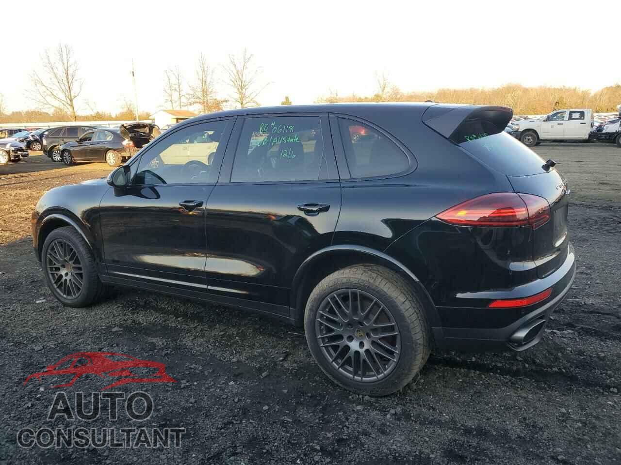 PORSCHE CAYENNE 2017 - WP1AA2A24HKA83301