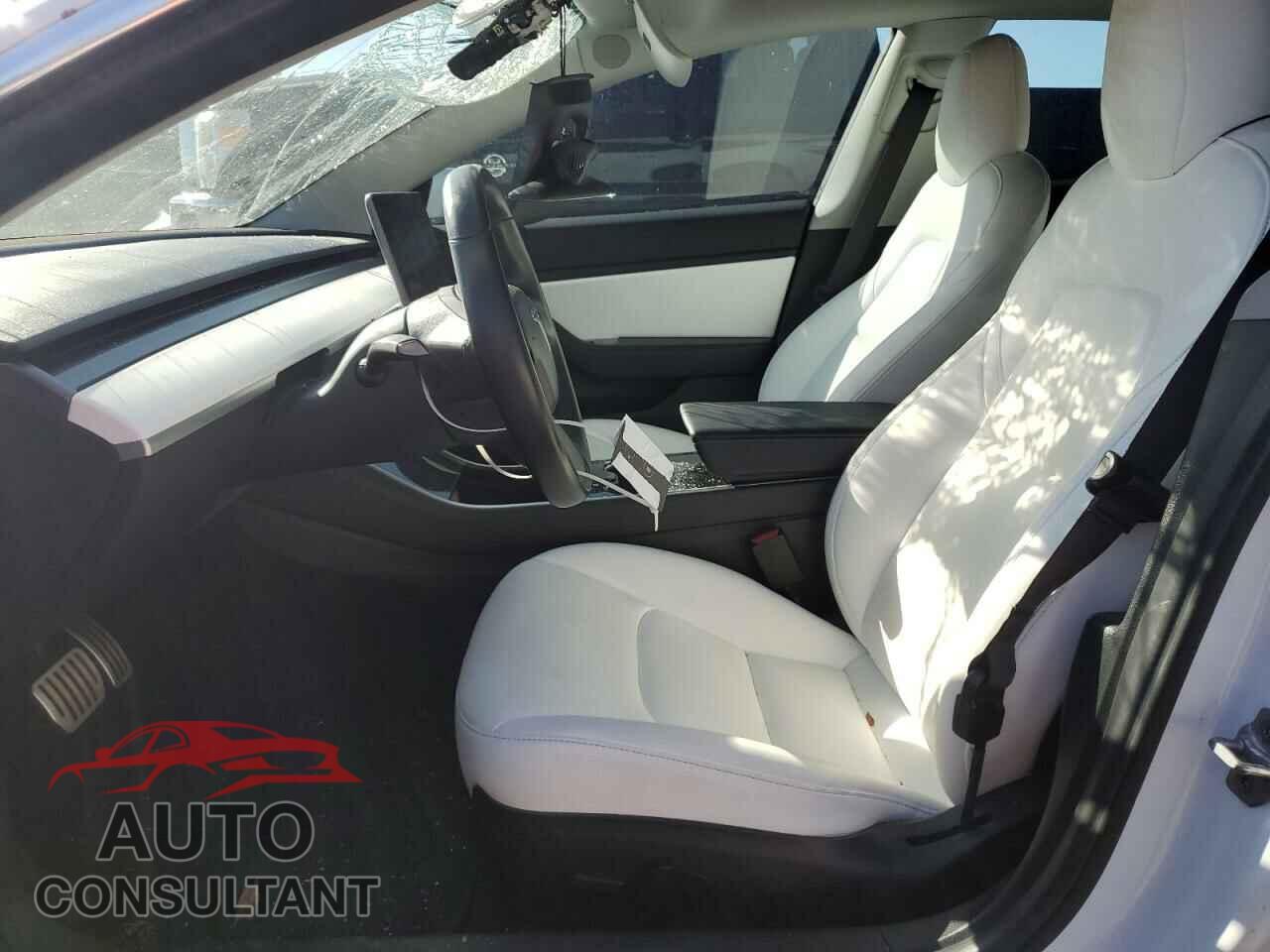TESLA MODEL 3 2018 - 5YJ3E1EB9JF074471
