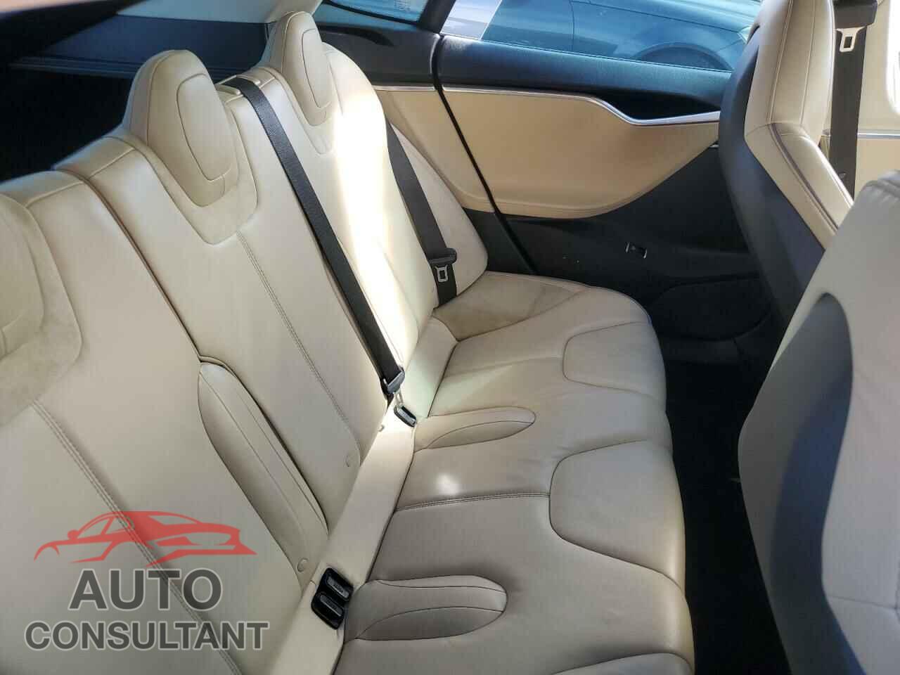 TESLA MODEL S 2013 - 5YJSA1CP7DFP20553