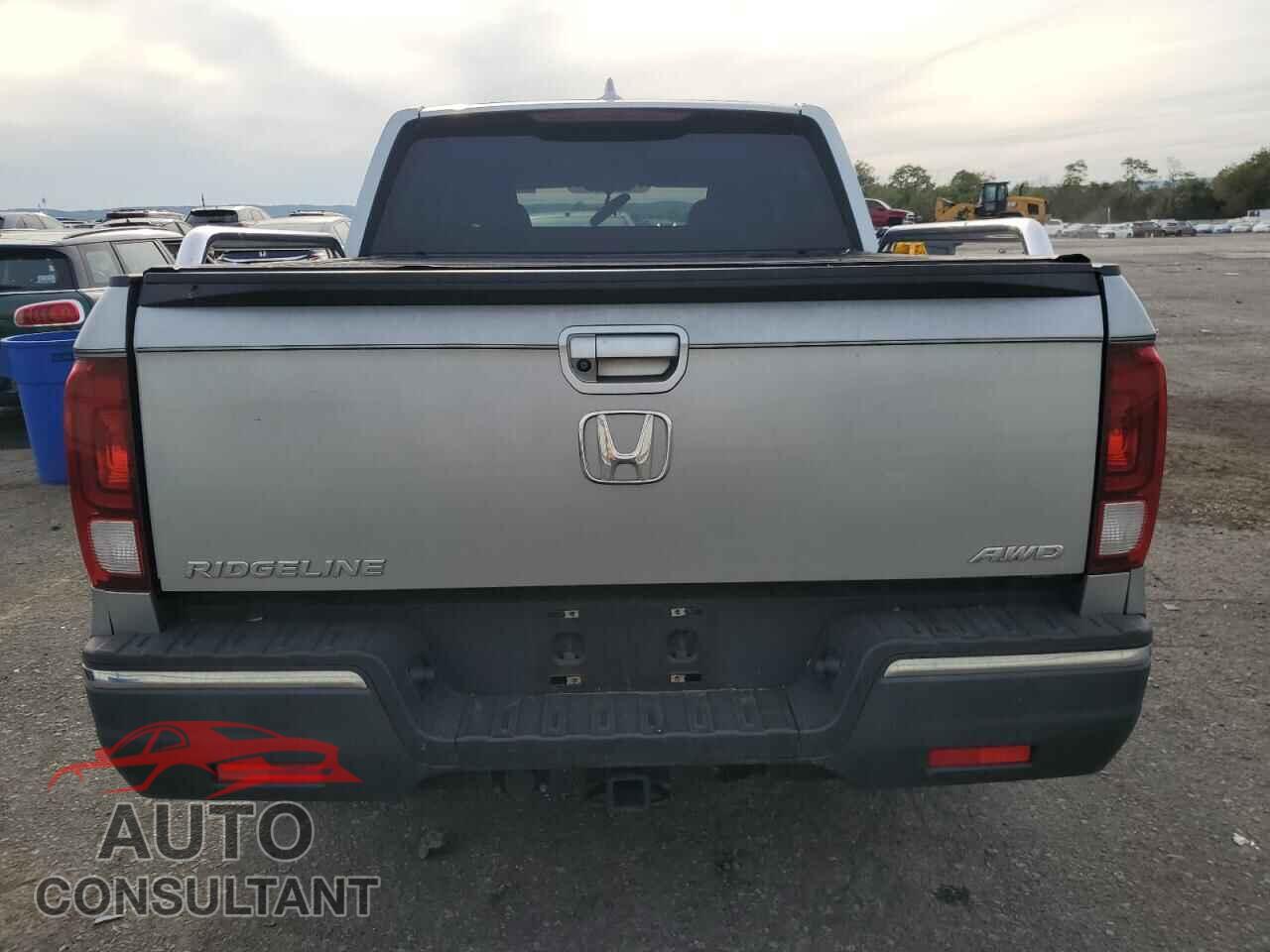 HONDA RIDGELINE 2017 - 5FPYK3F46HB007094