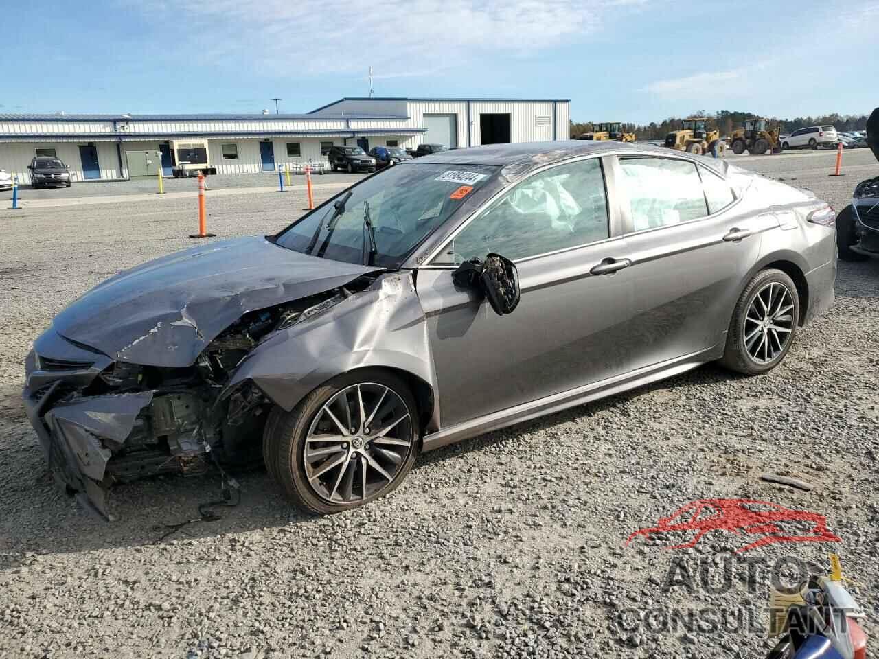 TOYOTA CAMRY 2021 - 4T1G11AK0MU518119