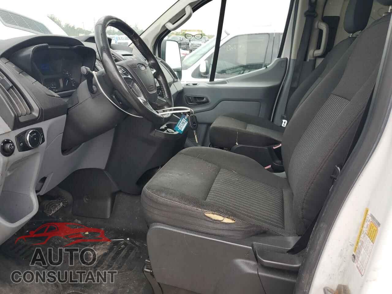 FORD TRANSIT 2017 - 1FTYR2YM3HKA04555