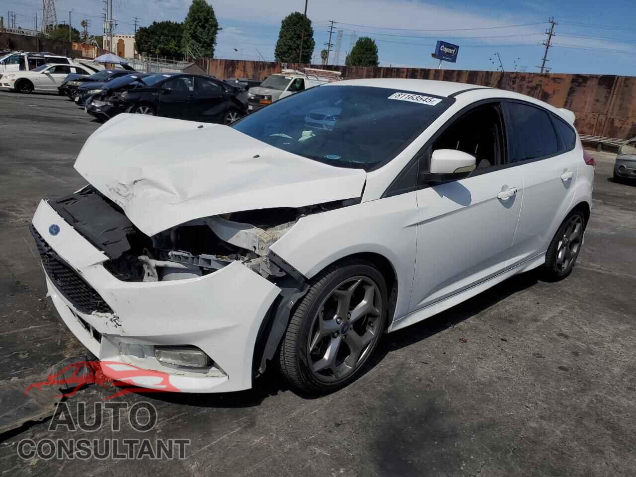 FORD FOCUS 2018 - 1FADP3L9XJL289953
