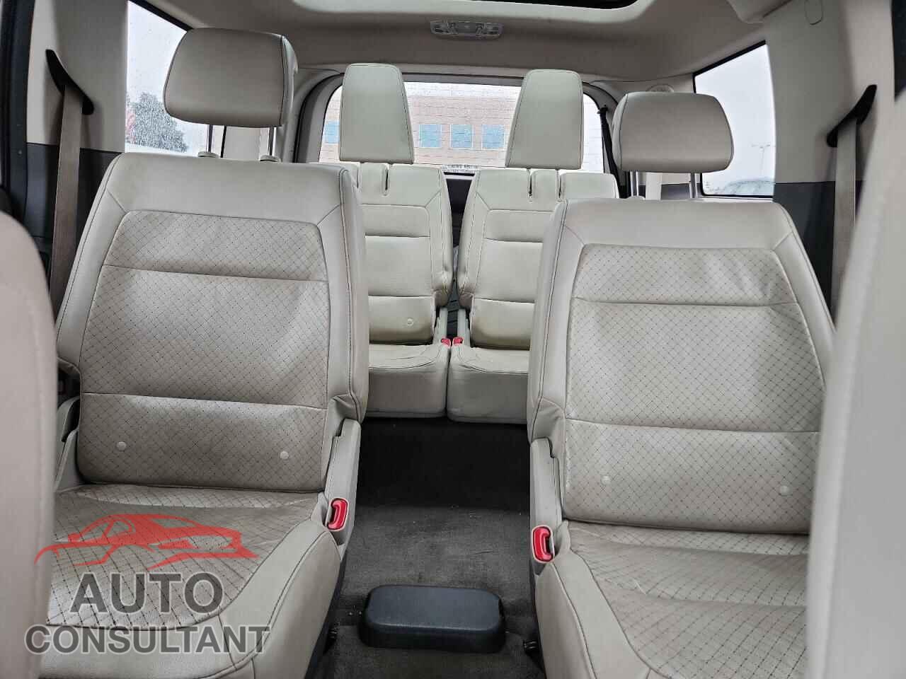 FORD FLEX 2011 - 2FMHK6DT9BBD17549