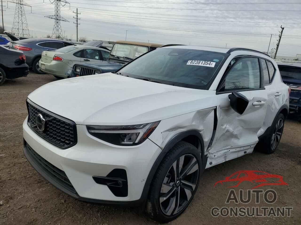 VOLVO XC40 PLUS 2024 - YV4L12UL7R2249713