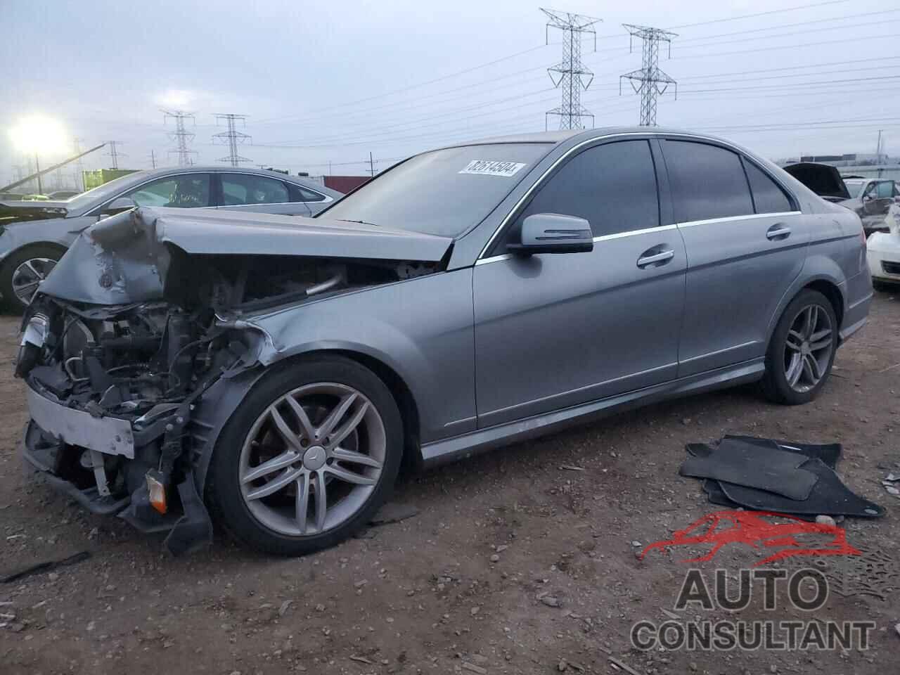 MERCEDES-BENZ C-CLASS 2012 - WDDGF8BB5CA710820