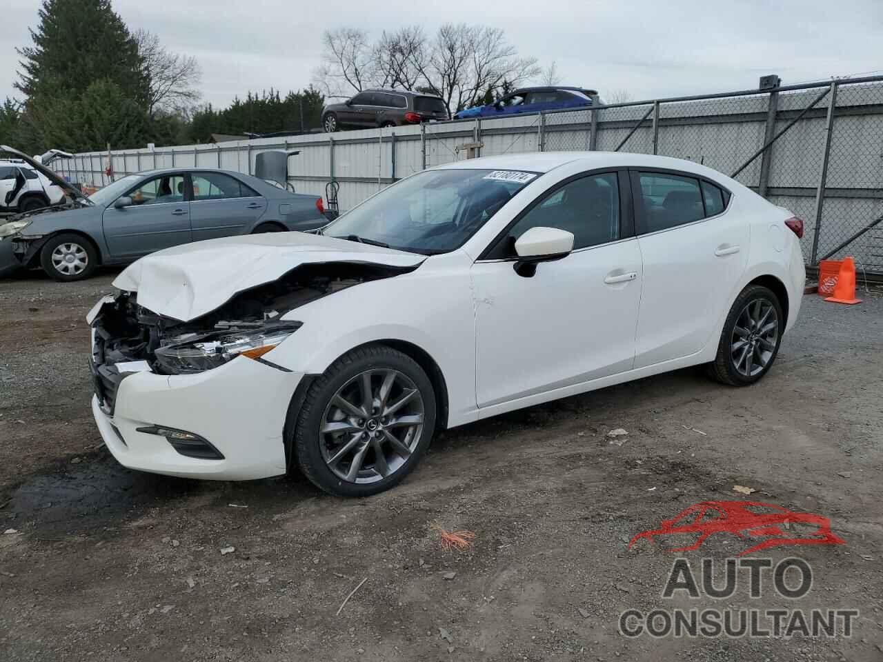 MAZDA 3 2018 - 3MZBN1V39JM236659