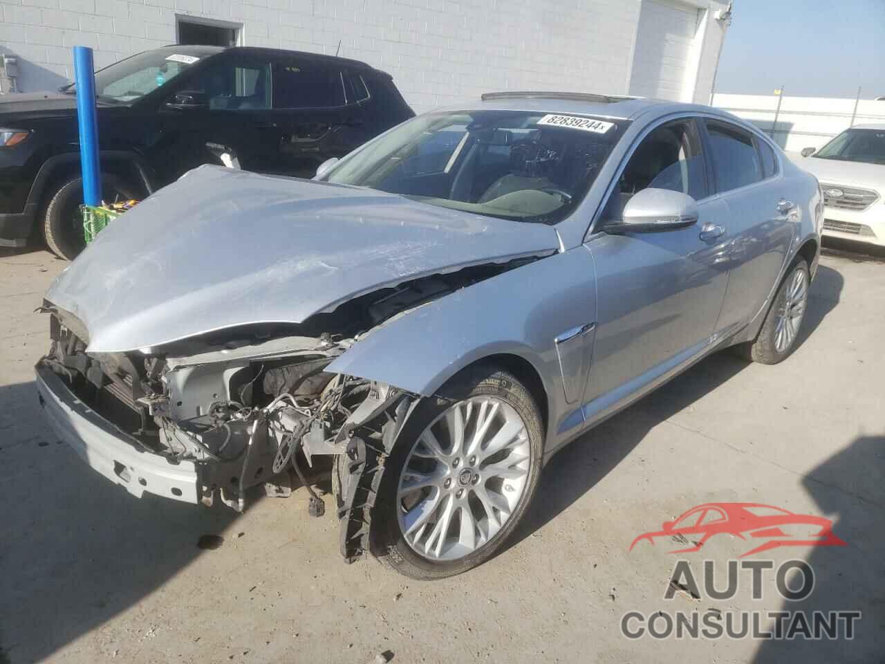 JAGUAR XF 2013 - SAJWA0E71D8S91310