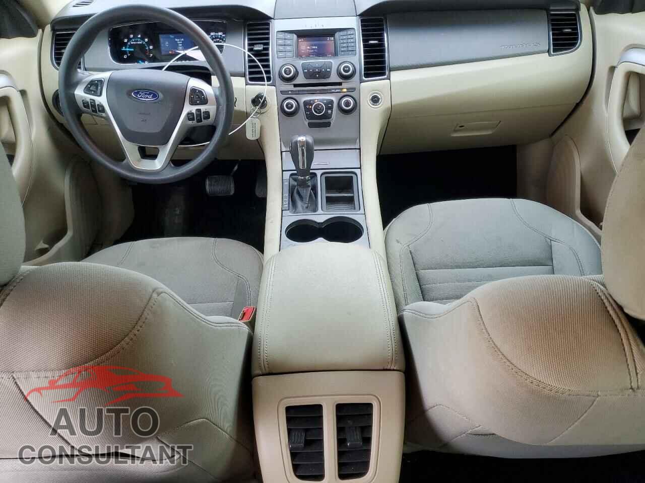 FORD TAURUS 2017 - 1FAHP2D82HG145382