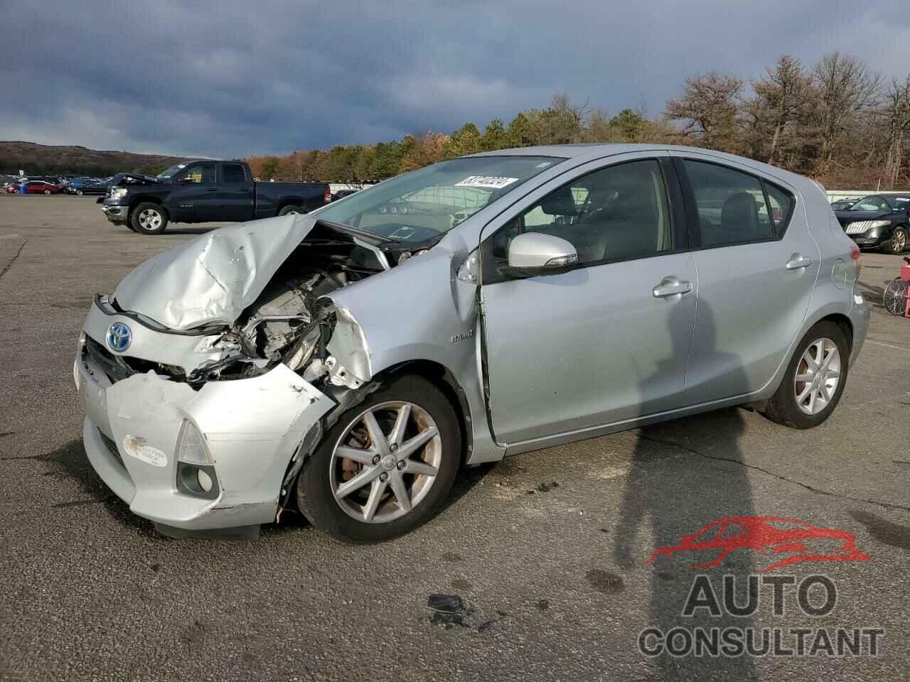 TOYOTA PRIUS 2012 - JTDKDTB34C1011751