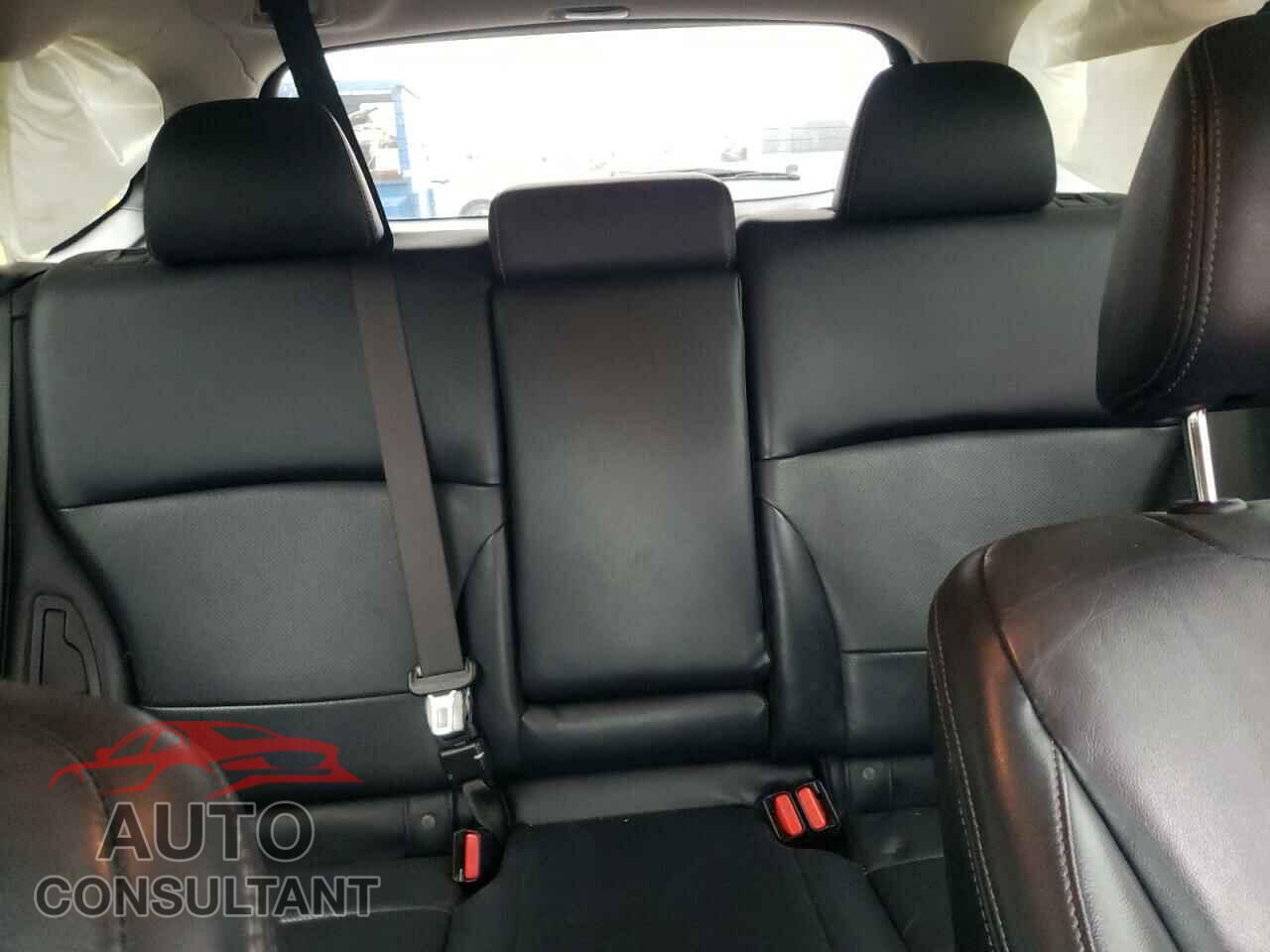 SUBARU OUTBACK 2017 - 4S4BSANC6H3312311