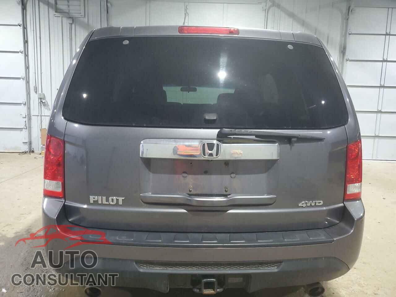 HONDA PILOT 2015 - 5FNYF4H43FB054791