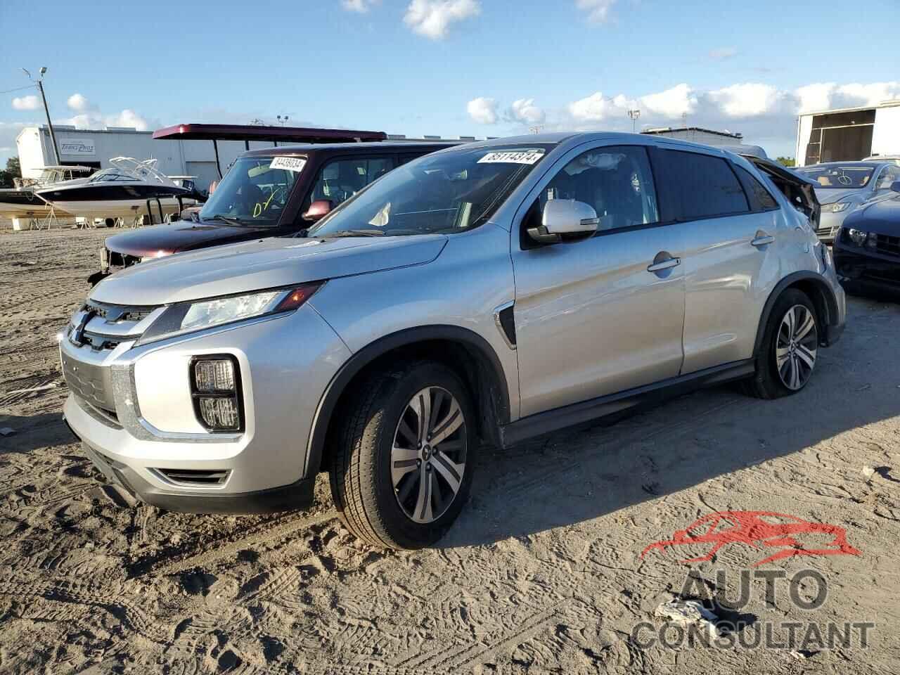 MITSUBISHI OUTLANDER 2021 - JA4ARUAU2MU022612