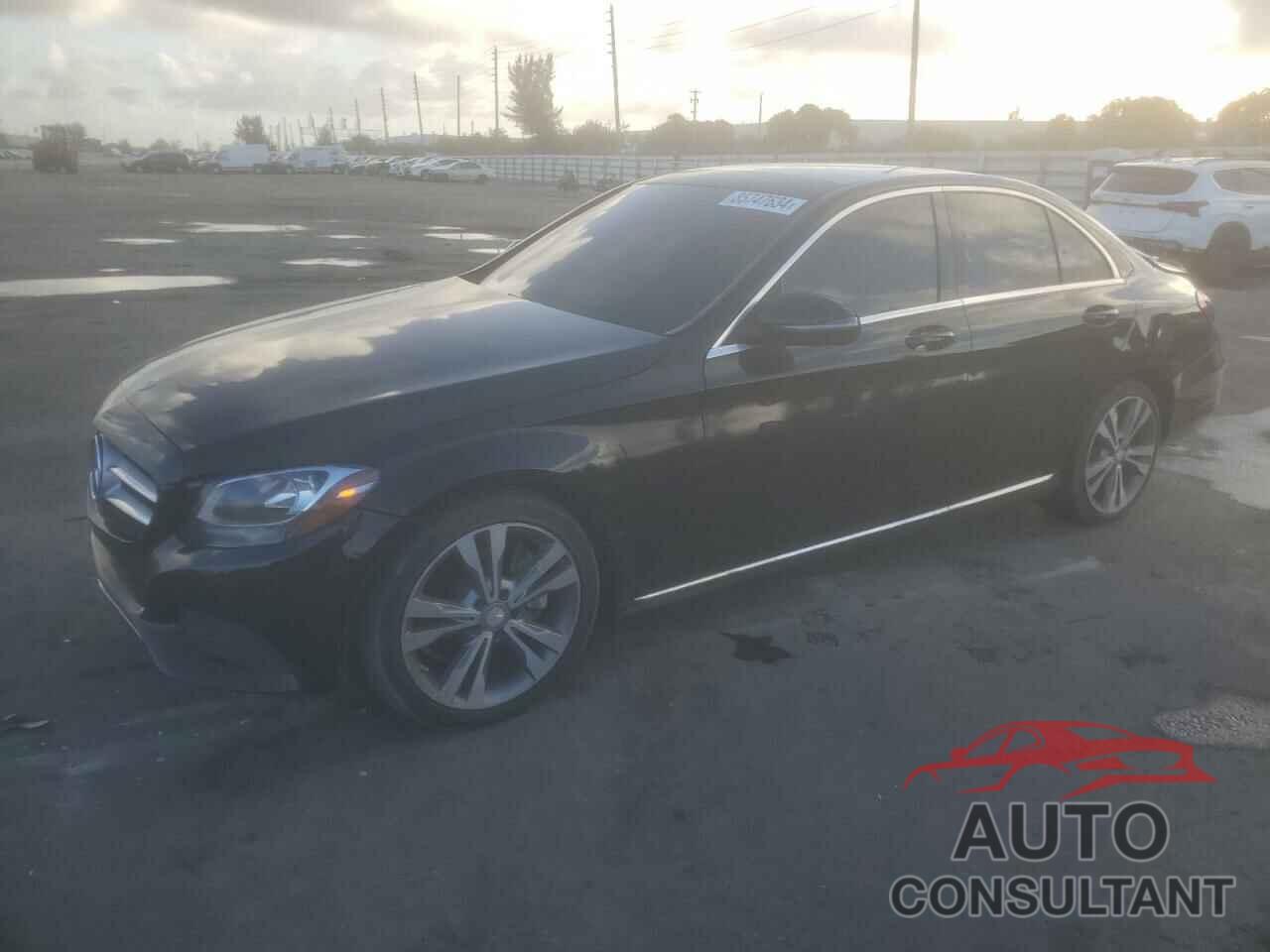 MERCEDES-BENZ C-CLASS 2017 - 55SWF4JBXHU182740