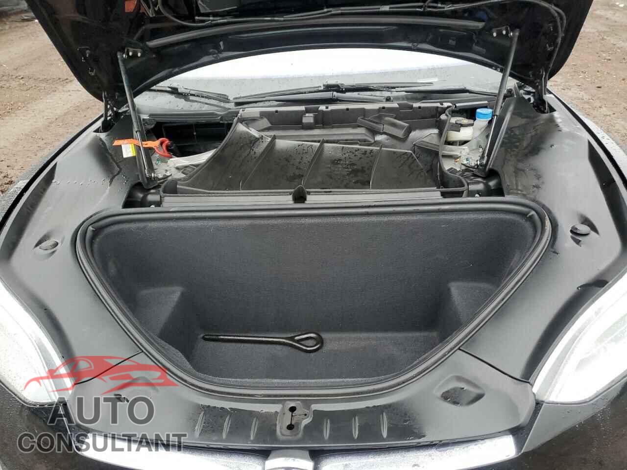 TESLA MODEL S 2016 - 5YJSA1E22GF141900