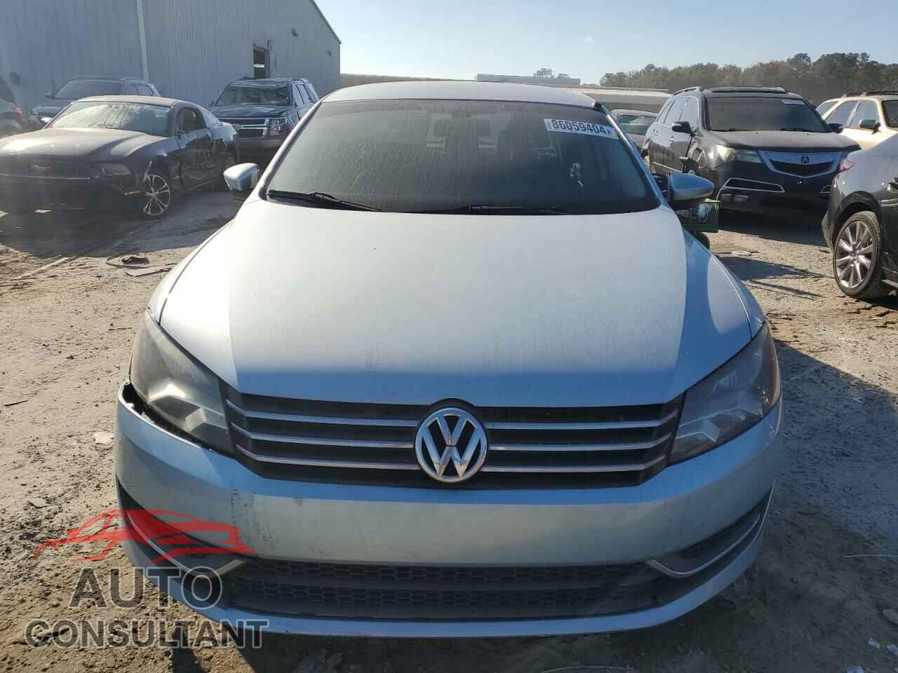 VOLKSWAGEN PASSAT 2012 - 1VWAP7A33CC032541