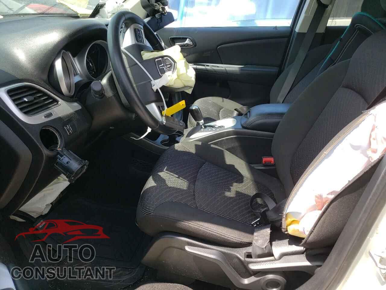 DODGE JOURNEY 2019 - 3C4PDCBB4KT774101