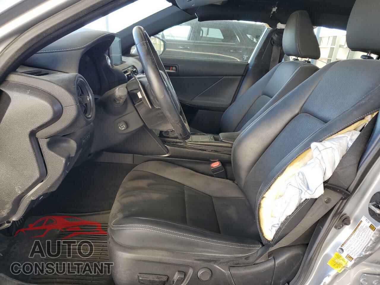 LEXUS IS 2023 - JTHDA1D2XP5125681
