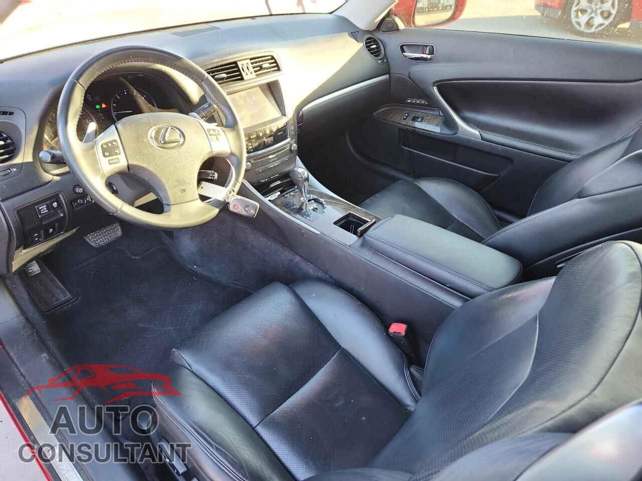 LEXUS IS 2013 - JTHFE2C28D2509122