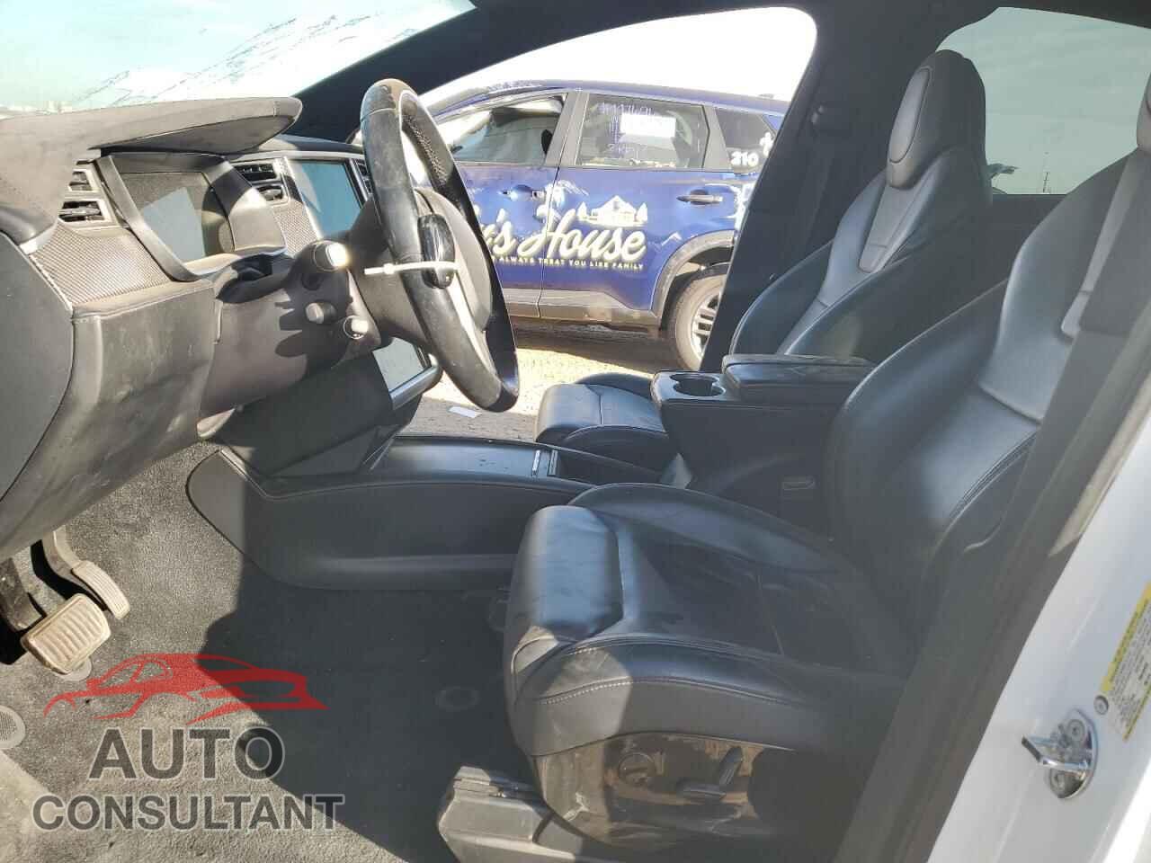 TESLA MODEL X 2017 - 5YJXCDE29HF037956