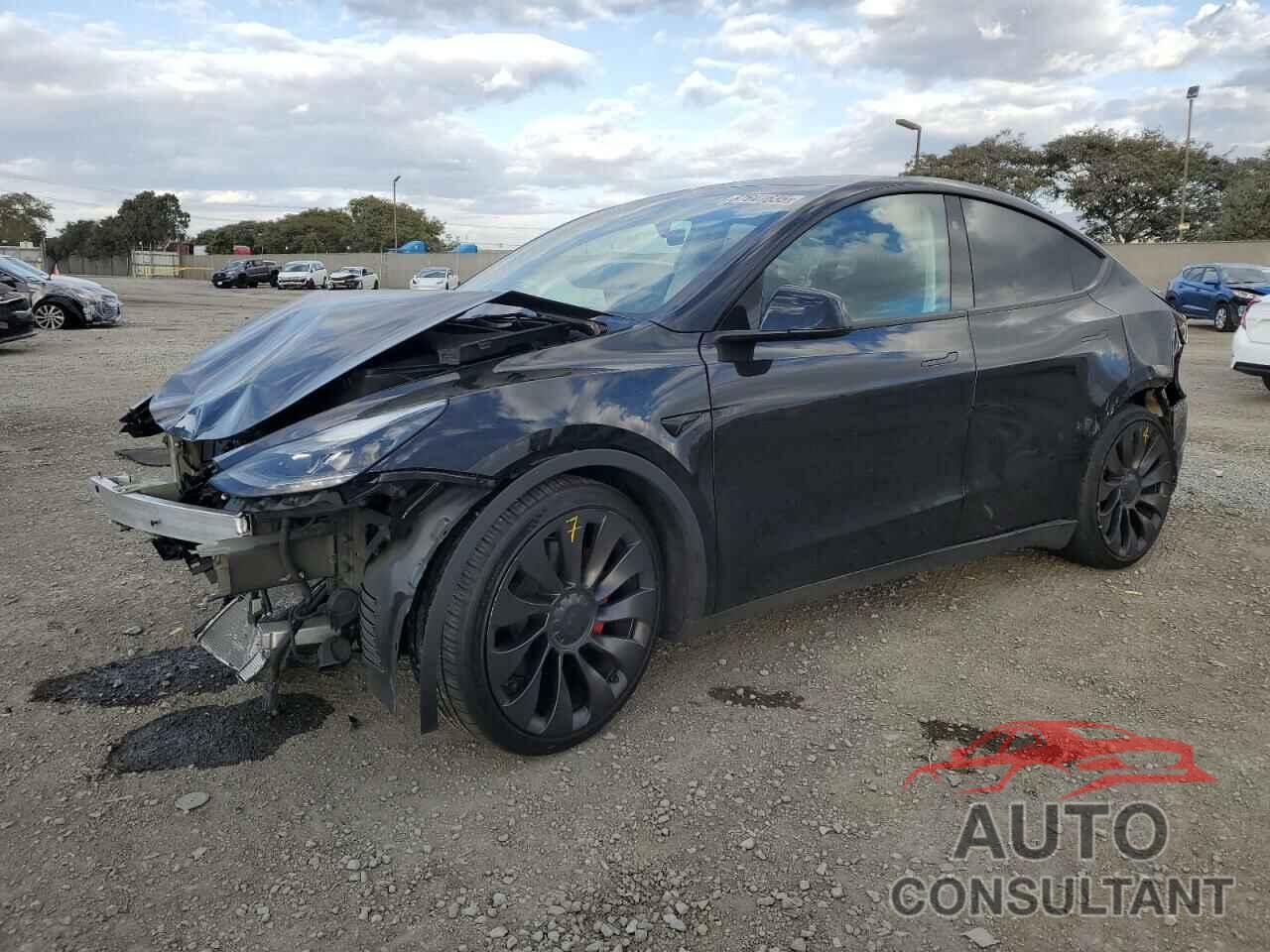 TESLA MODEL Y 2023 - 7SAYGDEF0PF874687