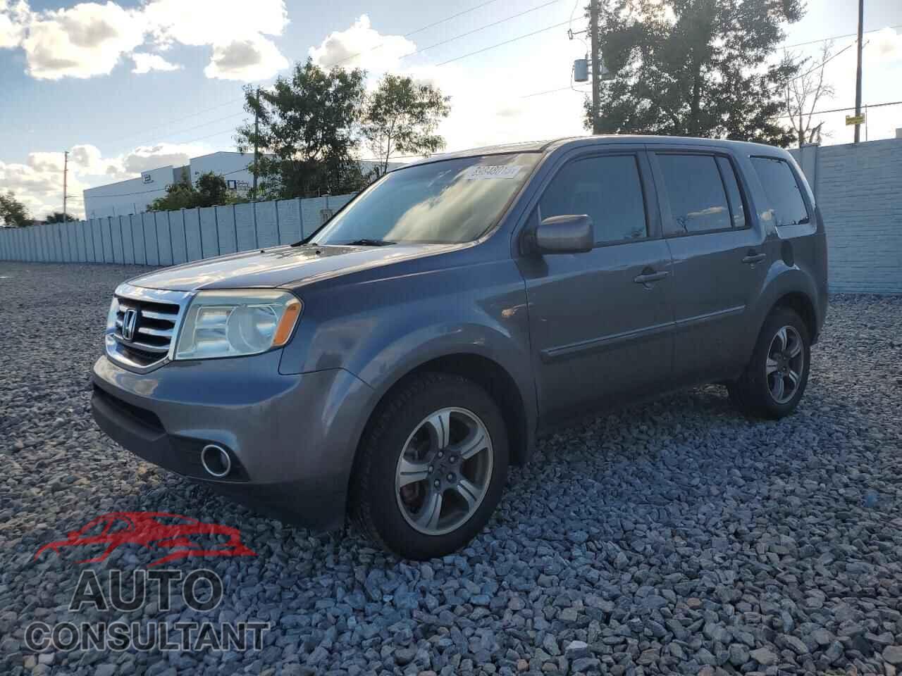 HONDA PILOT 2015 - 5FNYF3H31FB032161