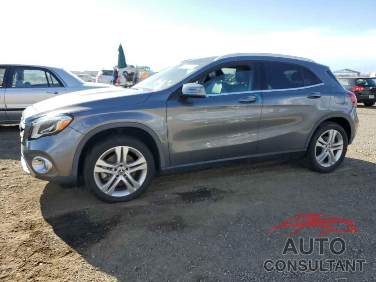 MERCEDES-BENZ GLA-CLASS 2019 - WDCTG4GB5KJ583812