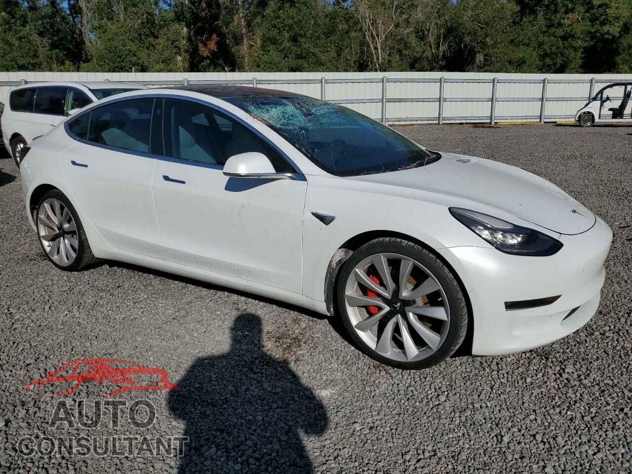 TESLA MODEL 3 2018 - 5YJ3E1EB9JF074471