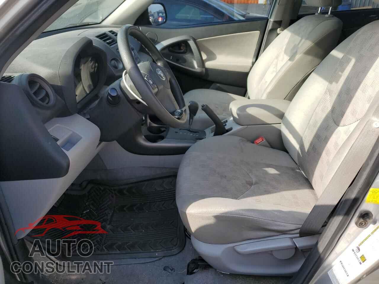 TOYOTA RAV4 2012 - 2T3BF4DV7CW179318