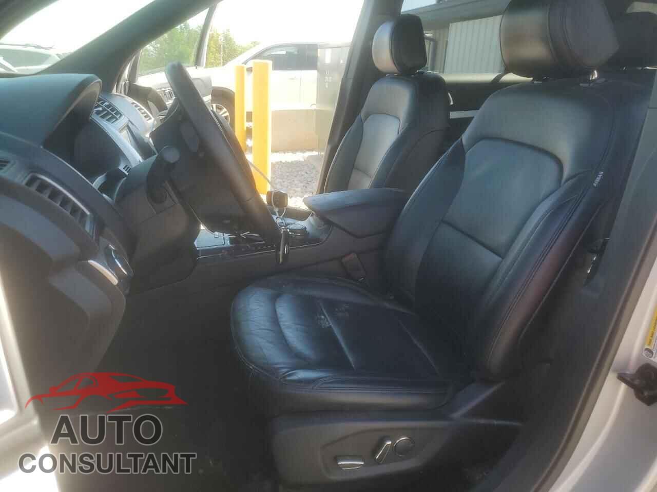 FORD EXPLORER 2017 - 1FM5K8D88HGD18512