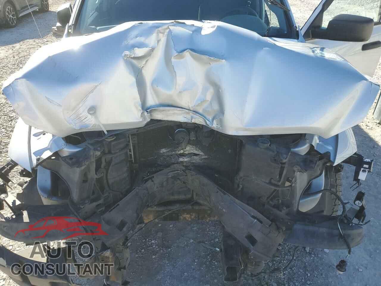 DODGE RAM 1500 2012 - 1C6RD7FT7CS283843