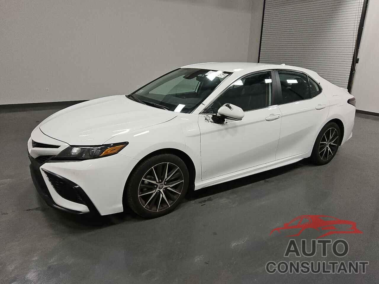 TOYOTA CAMRY 2024 - 4T1G11BK1RU129625