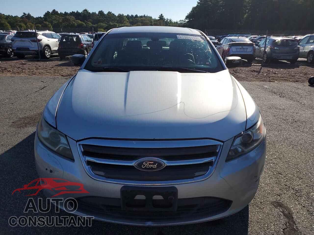FORD TAURUS 2011 - 1FAHP2DW2BG138535